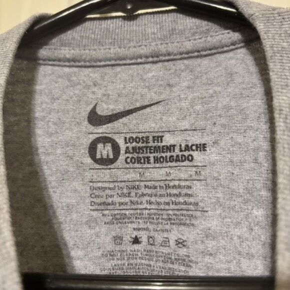 Penn State Nittany Lions Football Size Medium Nike Loose Fit T-Shirt - Picture 3 of 4